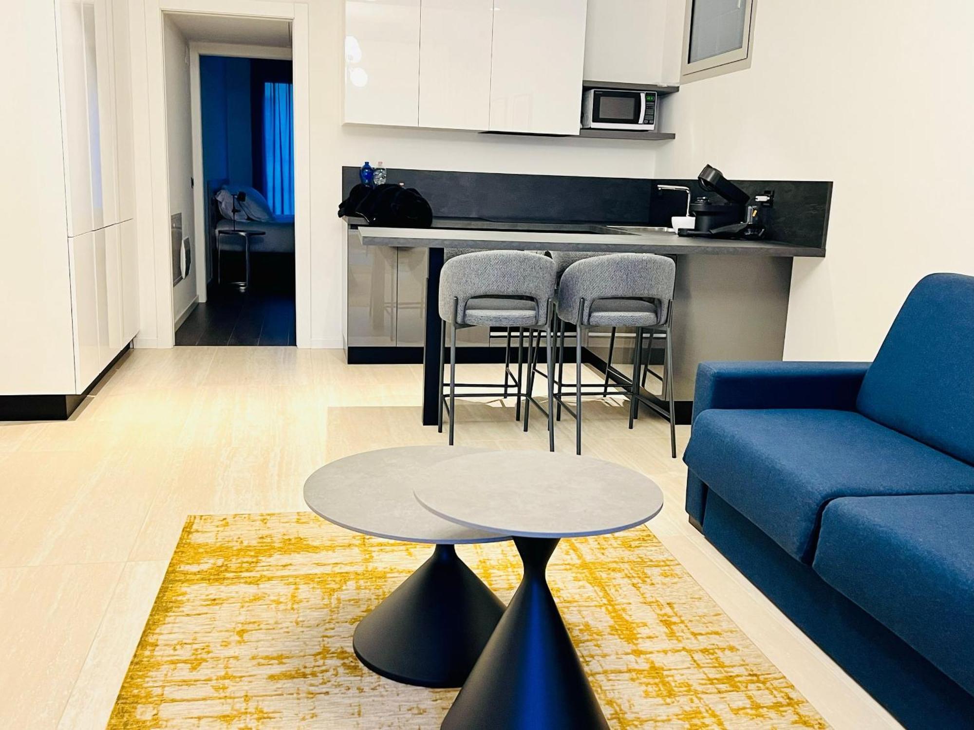 Cremona Inn Aparthotel Стая снимка