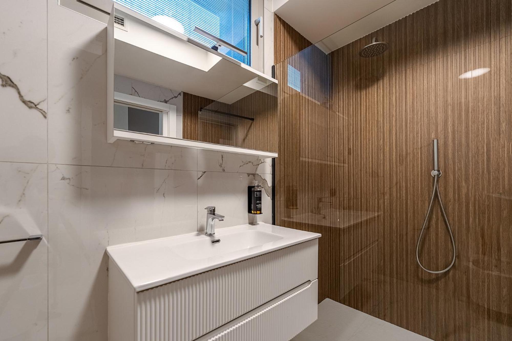 Cremona Inn Aparthotel Екстериор снимка